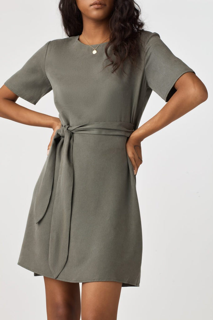 VETTA The Short Wrap Dress capsule wardrobe