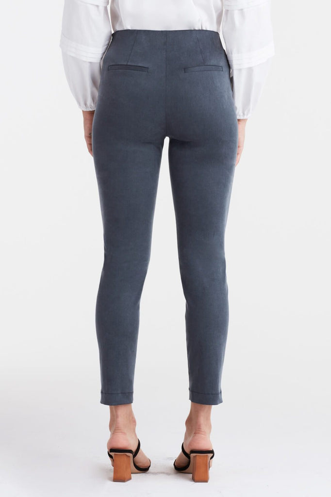 VETTA The Slim Work Pant capsule wardrobe