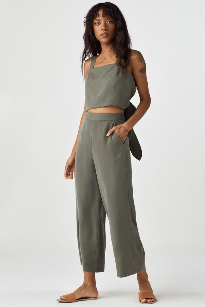 VETTA The Two Piece Apron Jumpsuit capsule wardrobe