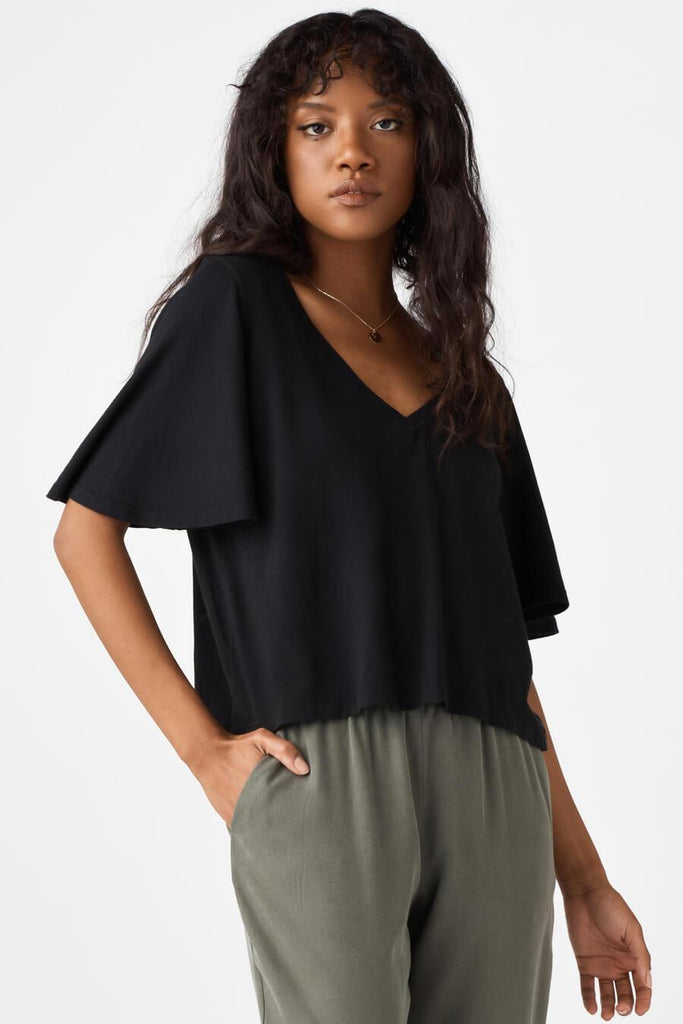 VETTA XS / Black The Cropped Flutter Tee capsule wardrobe