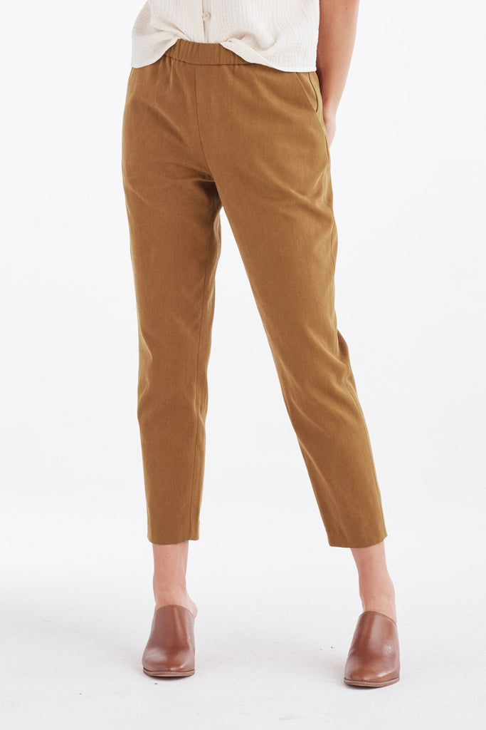 VETTA XS / Gold Canvas The Canvas Tapered Pant capsule wardrobe