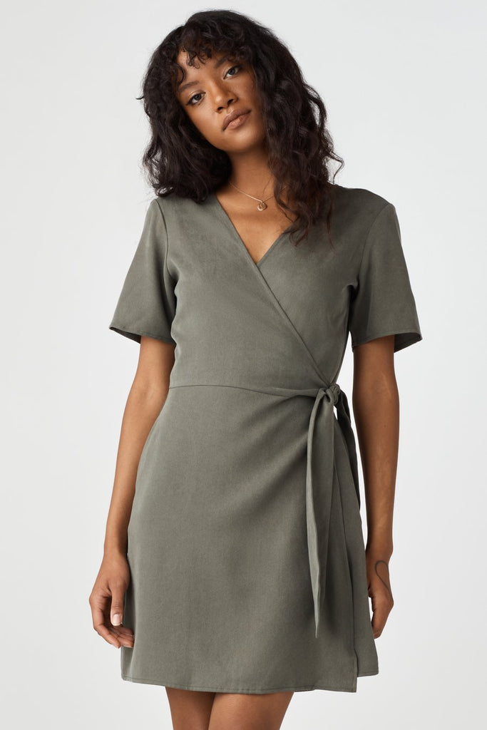 VETTA XS / Olive The Short Wrap Dress capsule wardrobe